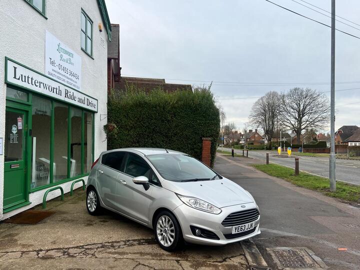 Ford Fiesta 1.0T EcoBoost Titanium X Euro 5 (s/s) 5dr