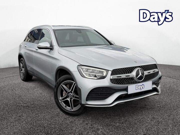 Mercedes-Benz GLC 2.0 GLC300e 13.5kWh AMG Line G-Tronic+ 4MATIC Euro 6 (s/s) 5dr Mercedes-Benz GLC 2.0 GLC300e 13.5kWh AMG Line G-Tronic+ 4MATIC Euro 6 (s/s) 5dr