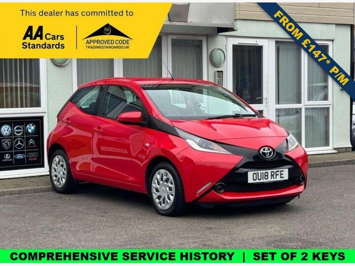 Toyota AYGO 1.0 VVT-i X-play X-shift Euro 6 5dr