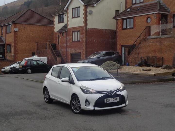 Toyota Yaris 1.33 Dual VVT-i Excel Euro 5 5dr Euro 5 Toyota Yaris 1.33 Dual VVT-i Excel Euro 5 5dr Euro 5