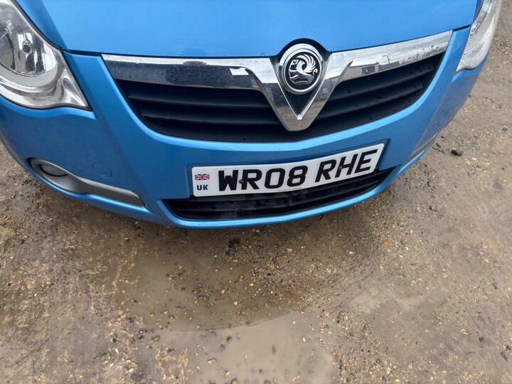 Vauxhall Agila 1.0 12V Club Euro 4 5dr Vauxhall Agila 1.0 12V Club Euro 4 5dr