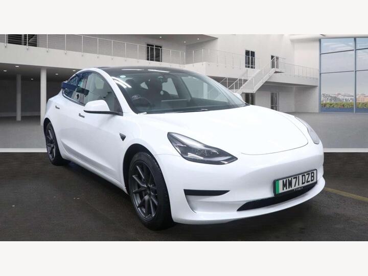 Tesla MODEL 3 Standard Range Plus Auto RWD 4dr Tesla MODEL 3 Standard Range Plus Auto RWD 4dr