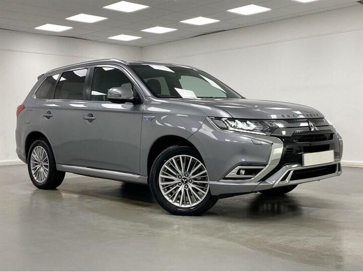 Mitsubishi OUTLANDER 2.4h TwinMotor 13.8kWh 4h CVT 4WD Euro 6 (s/s) 5dr