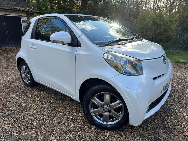 Toyota IQ 1.0 VVT-i 2 Multidrive Euro 5 3dr