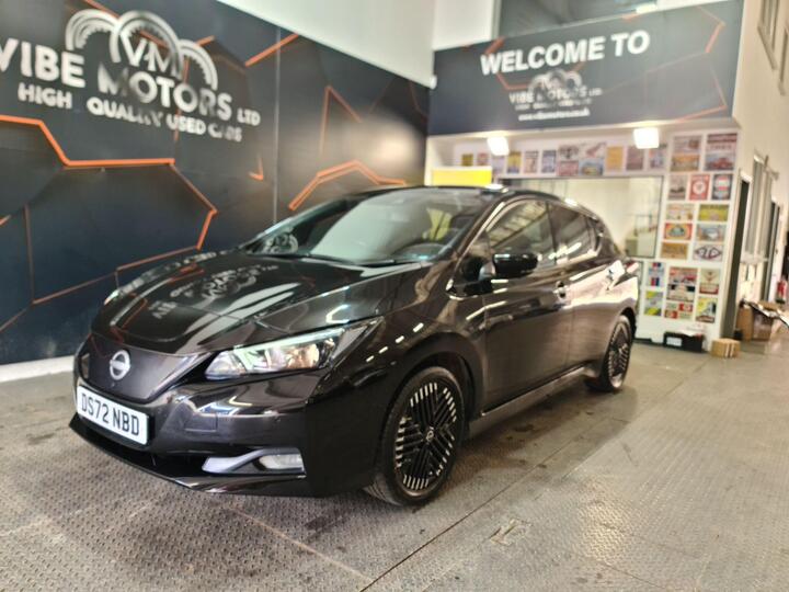 Nissan Leaf 39kWh N-Connecta Auto 5dr