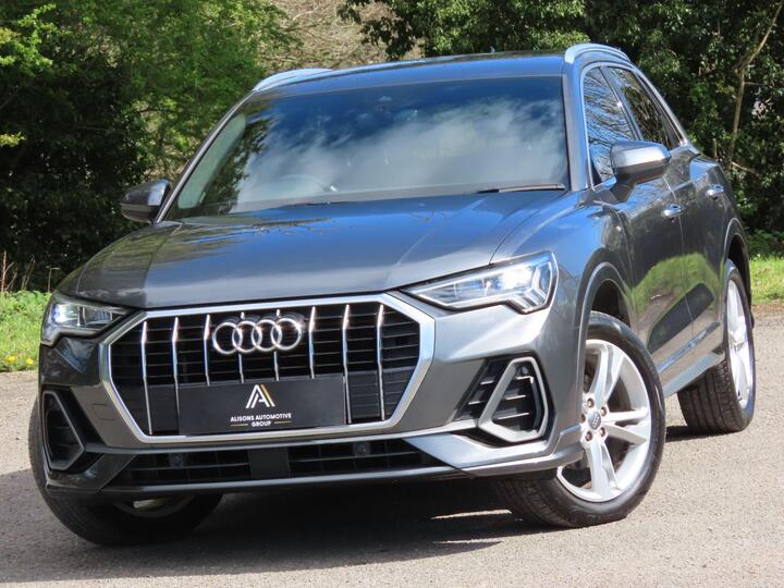 Audi Q3 1.5 TFSI CoD 35 S Line S Tronic Euro 6 (s/s) 5dr