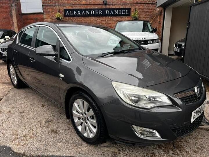 Vauxhall Astra 2.0 CDTi SE Auto Euro 5 5dr