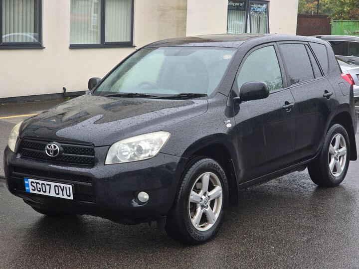 Toyota RAV4 2.2 D-4D XT-R 4WD 5dr Toyota RAV4 2.2 D-4D XT-R 4WD 5dr