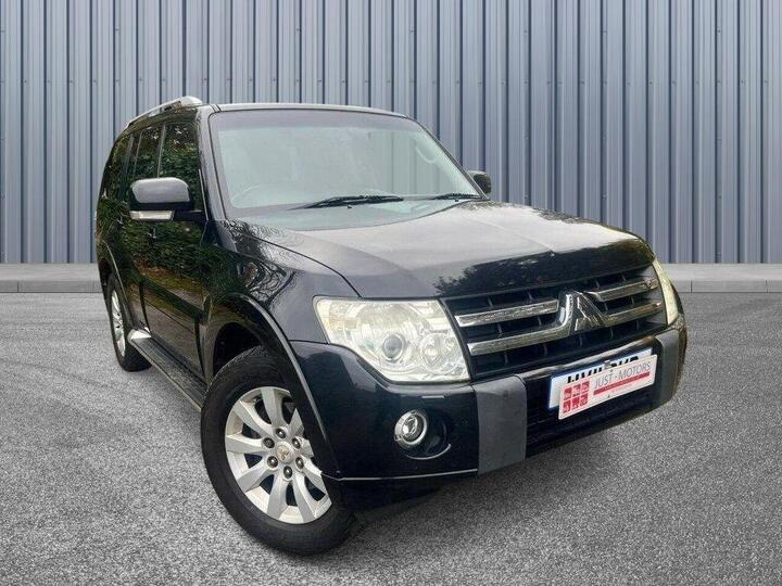 Mitsubishi Shogun 3.2 DI-DC Elegance Auto 4WD Euro 5 5dr LWB Mitsubishi Shogun 3.2 DI-DC Elegance Auto 4WD Euro 5 5dr LWB