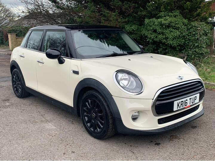 MINI Hatch 1.5 Cooper Euro 6 (s/s) 5dr