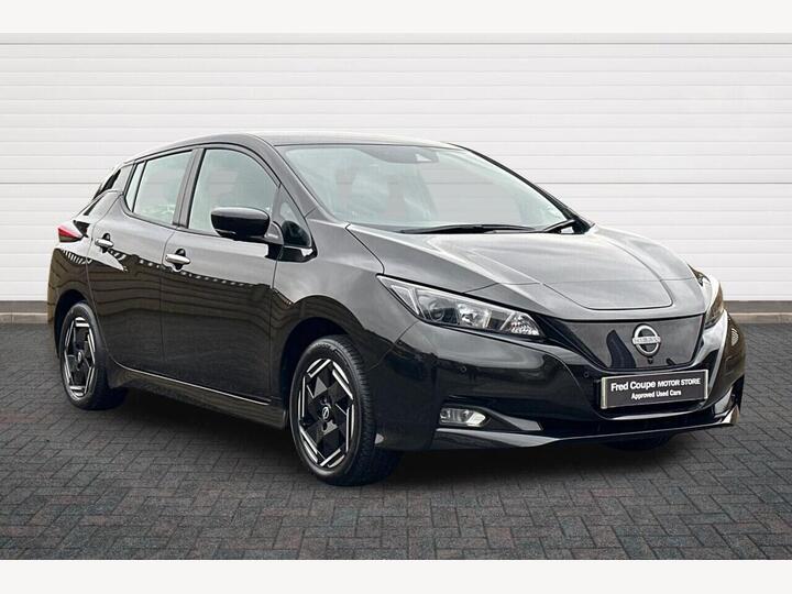 Nissan LEAF 39kWh Acenta Auto 5dr