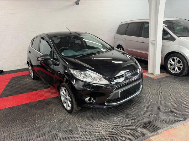 Ford Fiesta 1.4 TDCi DPF Titanium 5dr