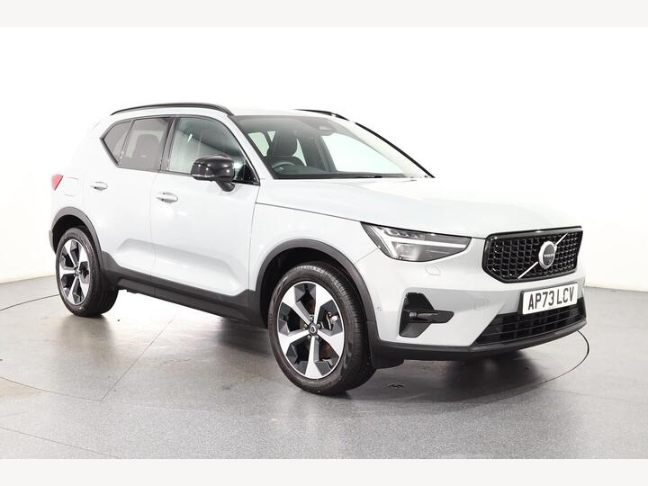 Volvo XC40 2.0 B4 MHEV Ultimate DCT Auto Euro 6 (s/s) 5dr