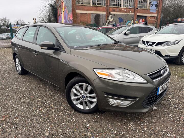 Ford Mondeo 2.0 TDCi Zetec Powershift Euro 5 5dr