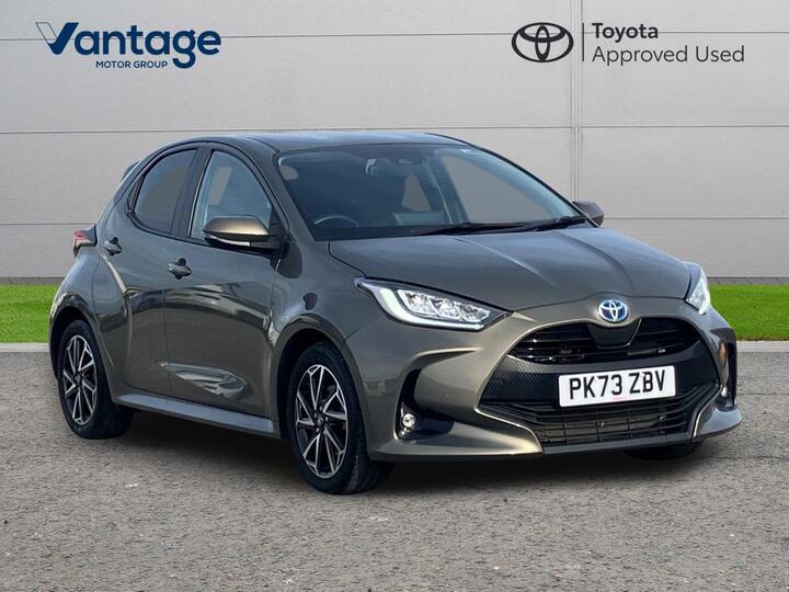 Toyota Yaris 1.5 VVT-h Design E-CVT Euro 6 (s/s) 5dr