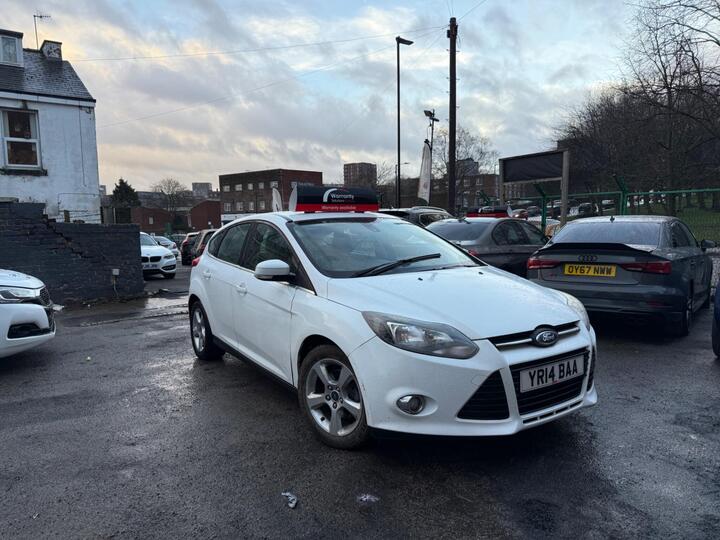 Ford Focus 1.6 Zetec Navigator Powershift Euro 5 5dr
