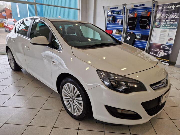 Vauxhall Astra 1.6i Excite Euro 6 5dr