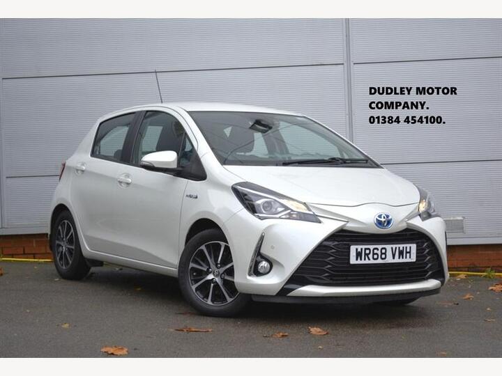 Toyota Yaris 1.5 VVT-h Icon Tech E-CVT Euro 6 (s/s) 5dr