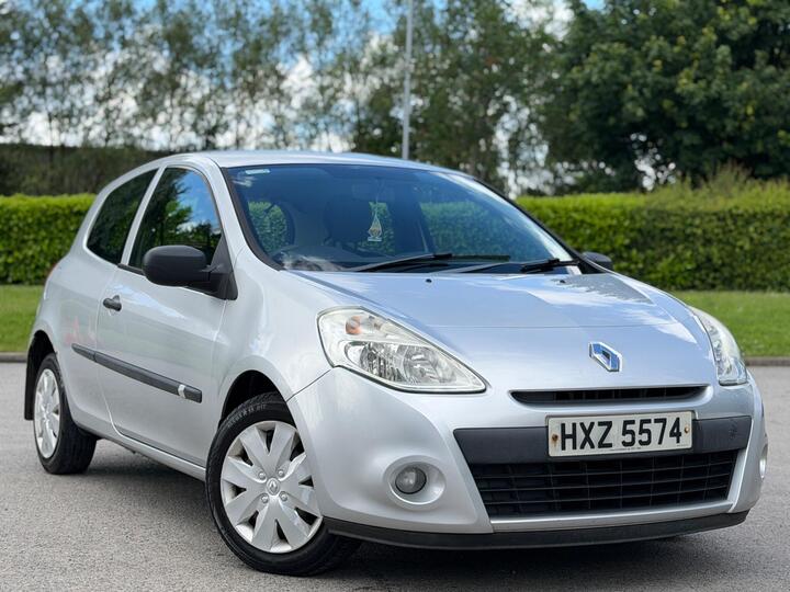 Renault Clio 1.2 16v Dynamique 3dr