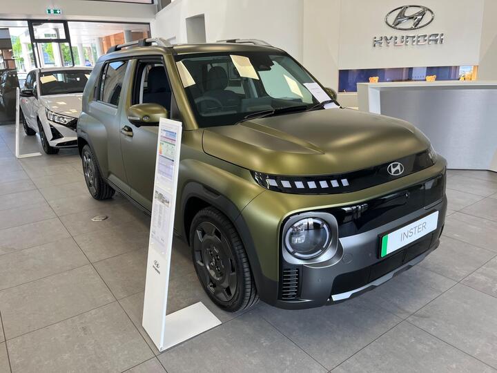 Hyundai INSTER Long Range 49kWh Cross Auto 5dr