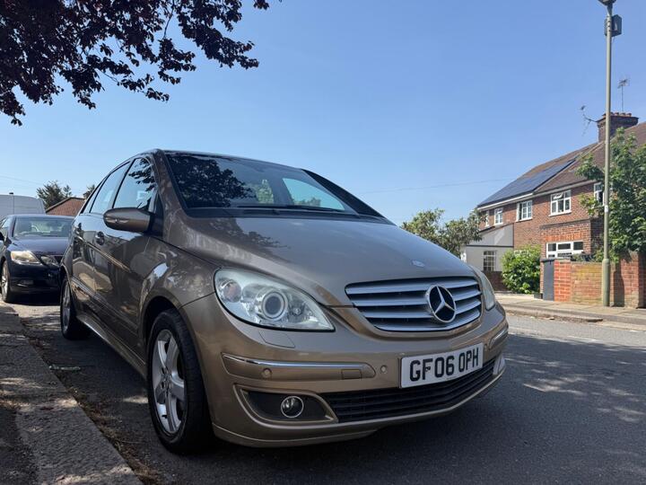 Mercedes-Benz B Class 2.0 B200 SE CVT 5dr