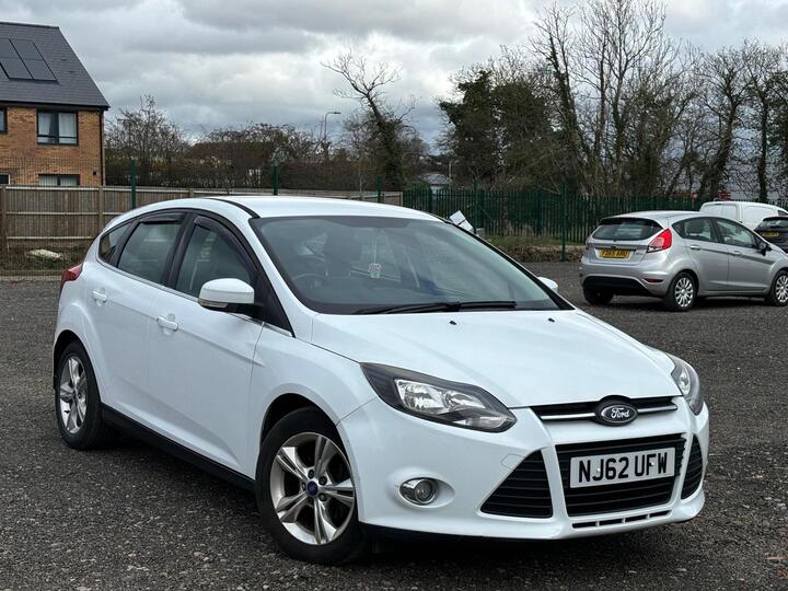 Ford Focus 1.0T EcoBoost Zetec Euro 5 (s/s) 5dr