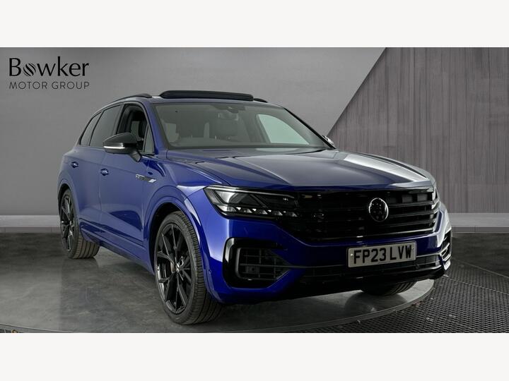 Volkswagen Touareg 3.0 V6 TSI EHybrid 14.3kWh R Tiptronic 4Motion Euro 6 (s/s) 5dr Volkswagen Touareg 3.0 V6 TSI EHybrid 14.3kWh R Tiptronic 4Motion Euro 6 (s/s) 5dr