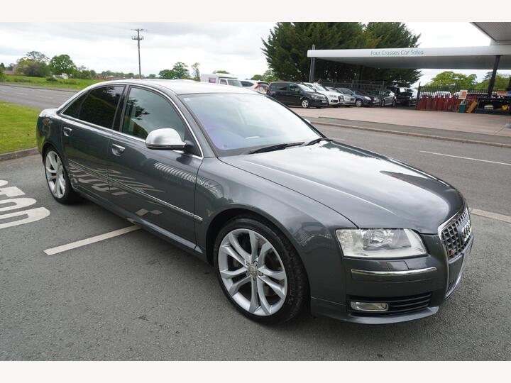 Audi S8 5.2 Quattro 4dr