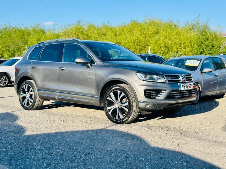 Volkswagen Touareg 3.0 TDI V6 BlueMotion Tech R-Line Tiptronic 4WD Euro 6 (s/s) 5dr