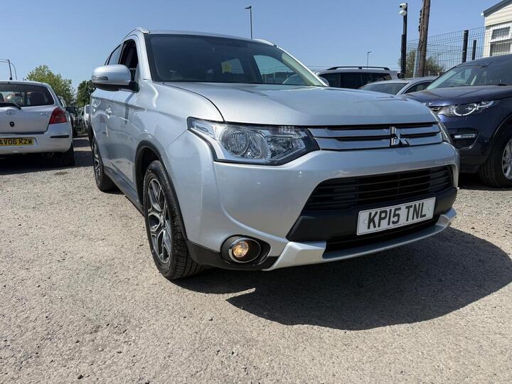 Mitsubishi Outlander 2.2 DI-D GX3 Auto 4WD Euro 5 (s/s) 5dr