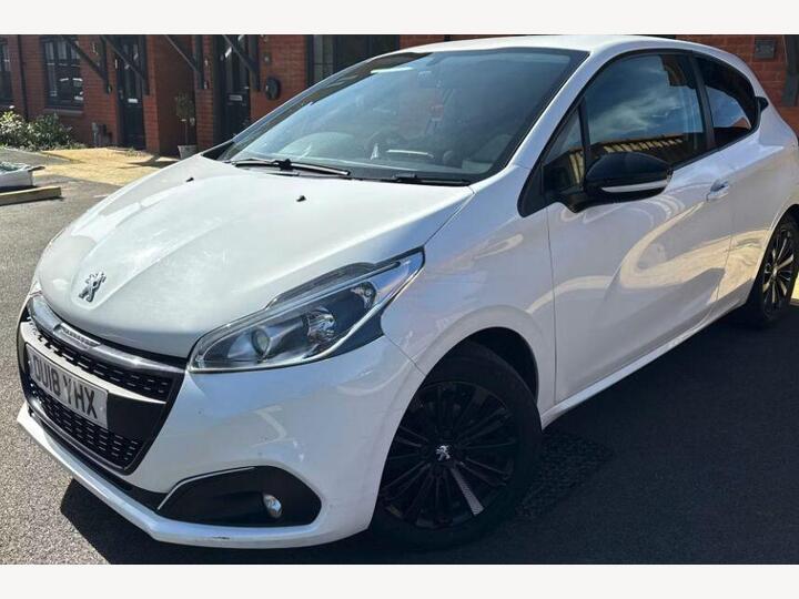 Peugeot 208 1.2 PureTech Black Edition Euro 6 3dr