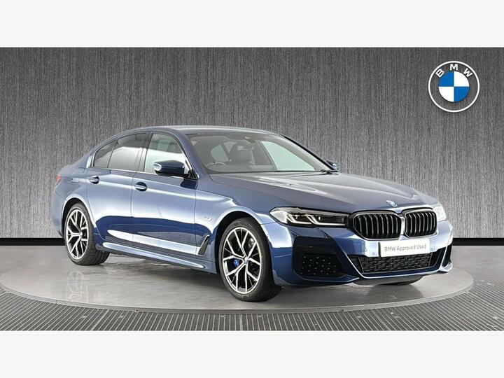 BMW 5 Series 2.0 530e 12kWh M Sport Steptronic Euro 6 (s/s) 4dr BMW 5 Series 2.0 530e 12kWh M Sport Steptronic Euro 6 (s/s) 4dr