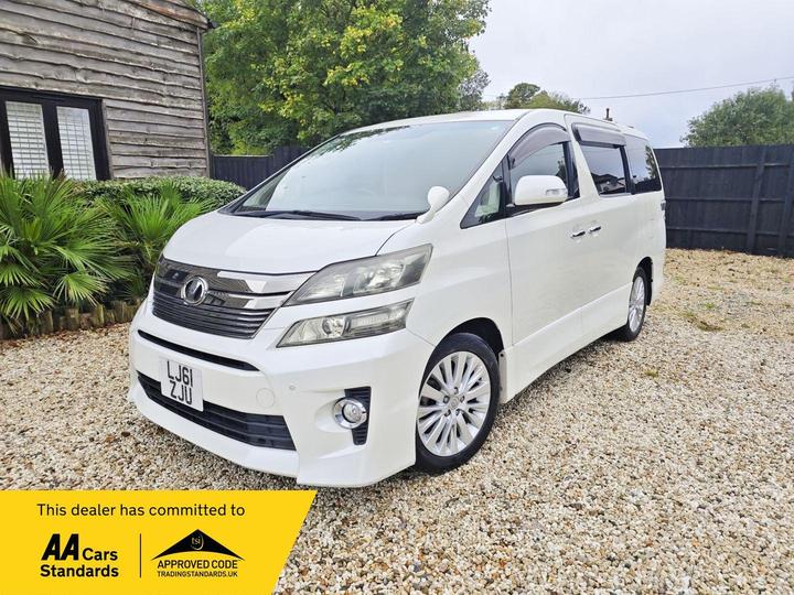 Toyota Vellfire 8 SEAT 2.4 APPLE/ANDROID CARPLAY SUNROOF