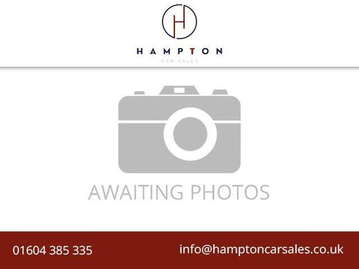 Ferrari PUROSANGUE 6.5 V12 F1 DCT 4WD Euro 6 (s/s) 4dr Ferrari PUROSANGUE 6.5 V12 F1 DCT 4WD Euro 6 (s/s) 4dr