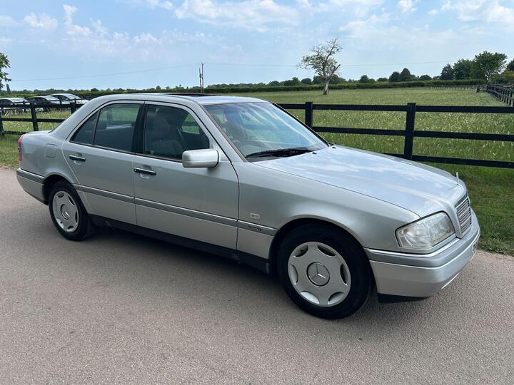 Mercedes-Benz C Class 1.8 C180 Elegance 4dr