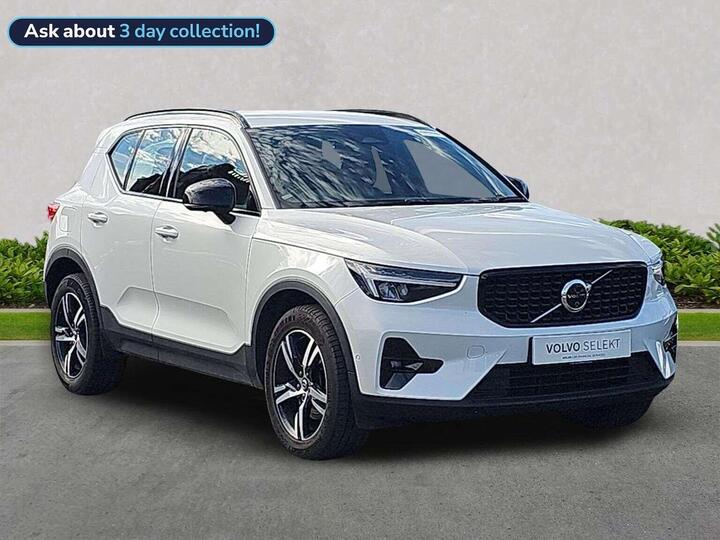 Volvo XC40 2.0 B3 MHEV Plus Dark DCT Auto Euro 6 (s/s) 5dr