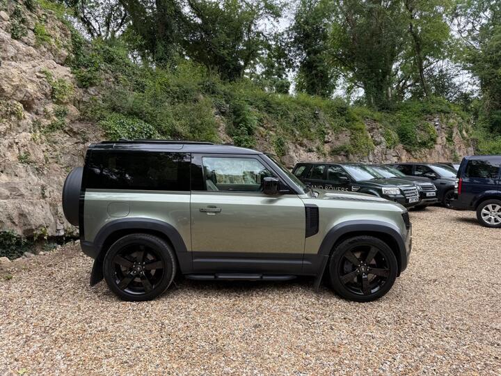 Land Rover Defender 90 3.0 D250 MHEV HSE Auto 4WD Euro 6 (s/s) 3dr