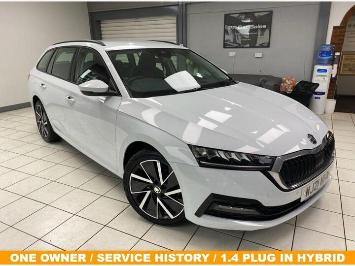 Skoda OCTAVIA 1.4 TSI IV 13kWh SE Technology DSG Euro 6 (s/s) 5dr Skoda OCTAVIA 1.4 TSI IV 13kWh SE Technology DSG Euro 6 (s/s) 5dr
