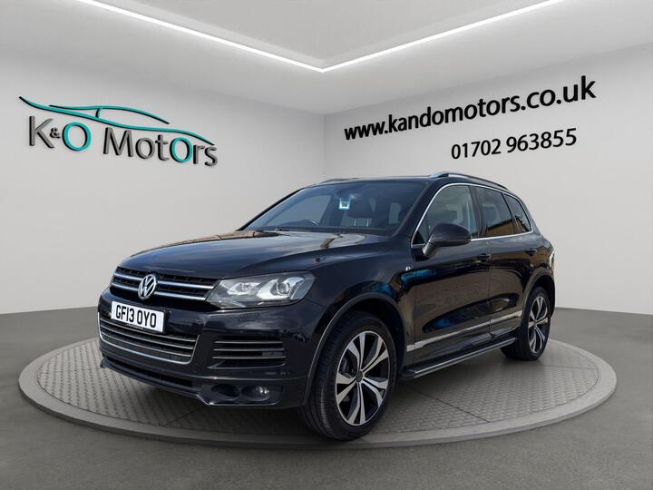 Volkswagen Touareg 3.0 TDI V6 BlueMotion Tech R-Line Tiptronic 4WD Euro 5 (s/s) 5dr Volkswagen Touareg 3.0 TDI V6 BlueMotion Tech R-Line Tiptronic 4WD Euro 5 (s/s) 5dr
