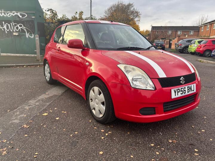 Suzuki Swift 1.3 GL 3dr Suzuki Swift 1.3 GL 3dr