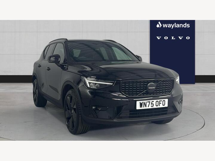 Volvo XC40 2.0 B3 MHEV Plus Black Edition DCT Auto Euro 6 (s/s) 5dr