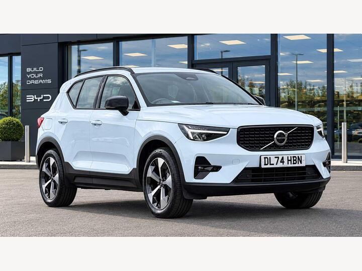 Volvo Xc40 2.0 B4 MHEV Plus Dark DCT Auto Euro 6 (s/s) 5dr