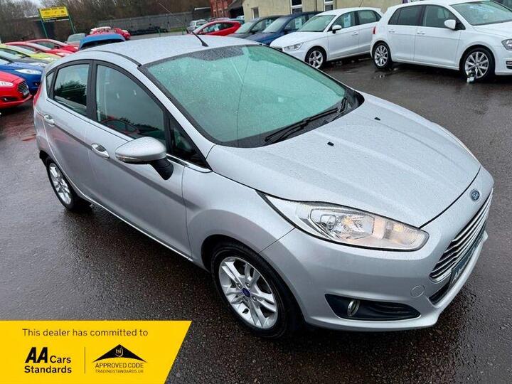 Ford Fiesta 1.0T EcoBoost Zetec Euro 5 (s/s) 5dr