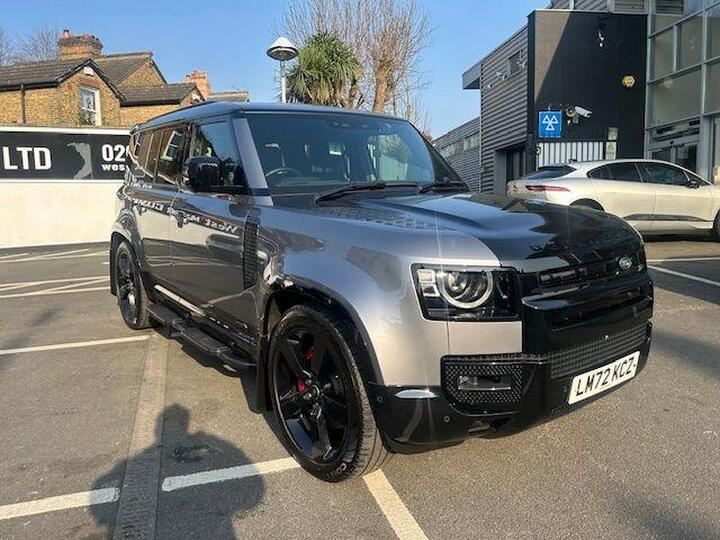 Land Rover DEFENDER 2.0 P400e 15.4kWh X Auto 4WD Euro 6 (s/s) 5dr Land Rover DEFENDER 2.0 P400e 15.4kWh X Auto 4WD Euro 6 (s/s) 5dr