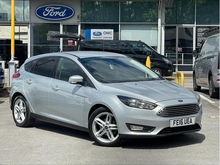 Ford Focus 1.0T EcoBoost Zetec Euro 6 (s/s) 5dr