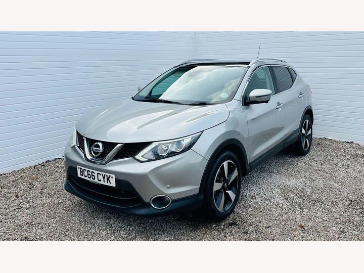 Nissan QASHQAI 1.2 DIG-T N-Connecta 2WD Euro 6 (s/s) 5dr