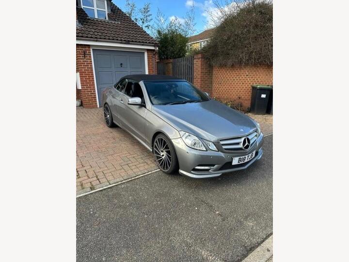 Mercedes-Benz E Class 2.1 E220 CDI BlueEfficiency Sport Cabriolet G-Tronic+ Euro 5 (s/s) 2dr Mercedes-Benz E Class 2.1 E220 CDI BlueEfficiency Sport Cabriolet G-Tronic+ Euro 5 (s/s) 2dr