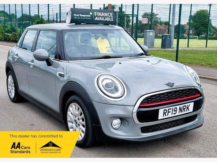 MINI MINI 1.5 Cooper Classic Euro 6 (s/s) 5dr