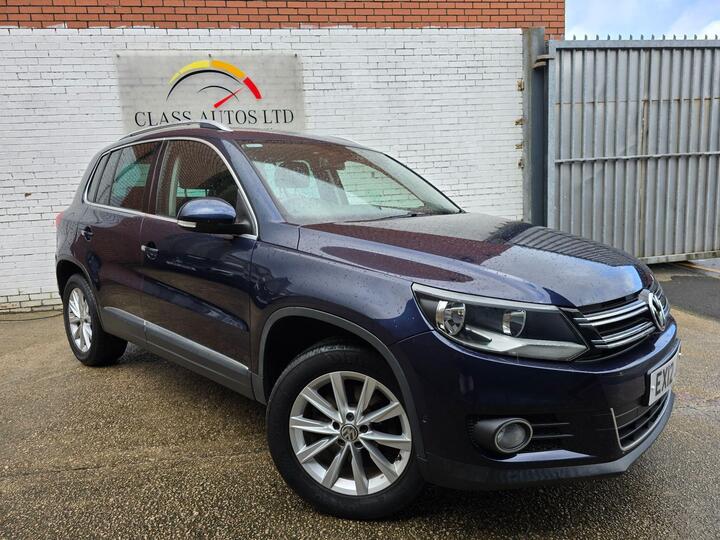 Volkswagen Tiguan 2.0 TDI BlueMotion Tech SE DSG 4WD Euro 5 (s/s) 5dr