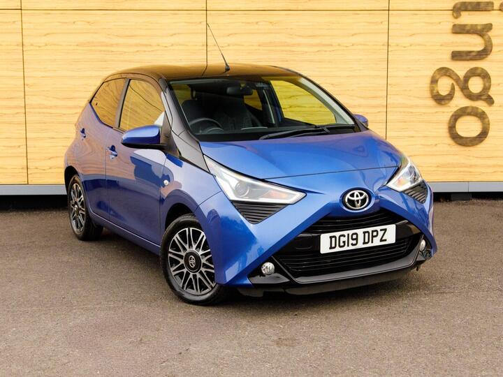 Toyota Aygo 1.0 VVT-i X-clusiv X-shift Euro 6 5dr (Safety Sense)